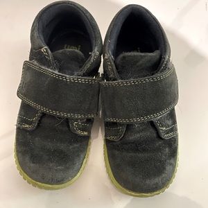 Umi Boys boots - size 8.5